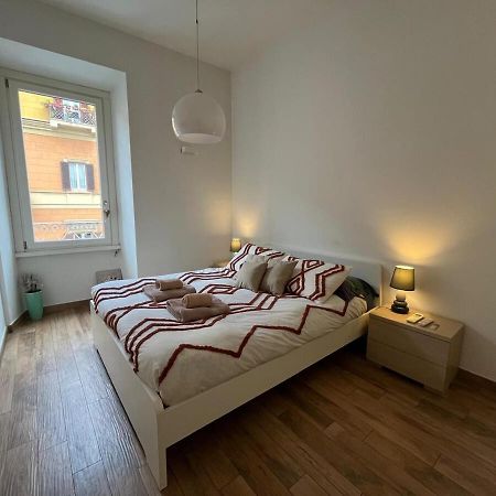 La Dolce Vita - Luxury Colosseum Boutique Apartment Róma Kültér fotó