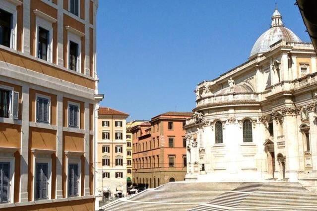 La Dolce Vita - Luxury Colosseum Boutique Apartment Róma Kültér fotó