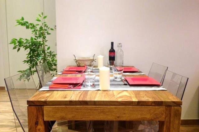 La Dolce Vita - Luxury Colosseum Boutique Apartment Róma Kültér fotó