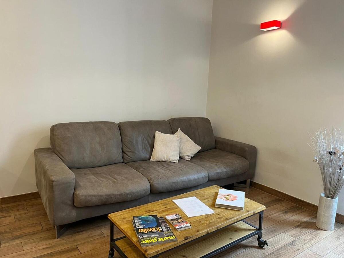 La Dolce Vita - Luxury Colosseum Boutique Apartment Róma Kültér fotó